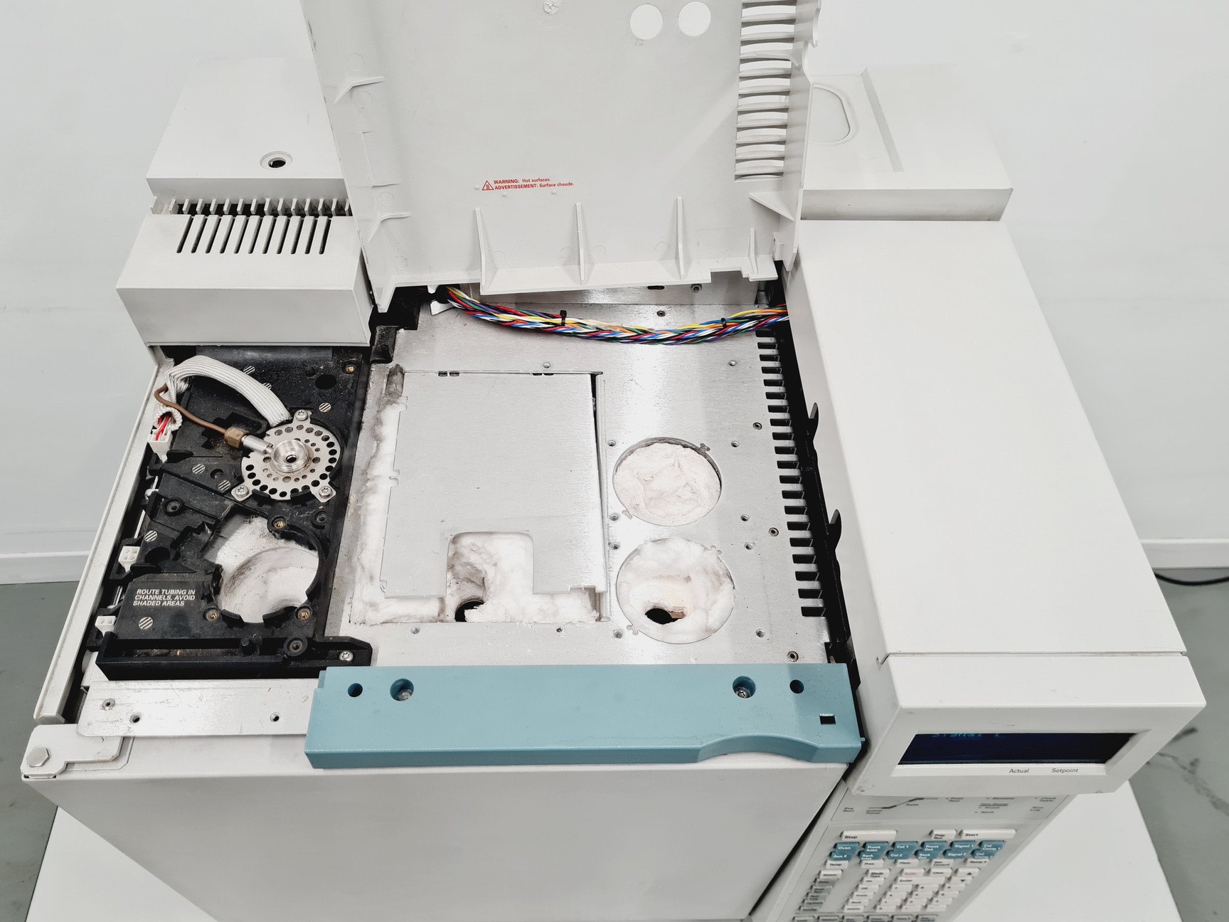 Image of Agilent 6890 Series Plus GC (G1530A) Gas Chromatograph