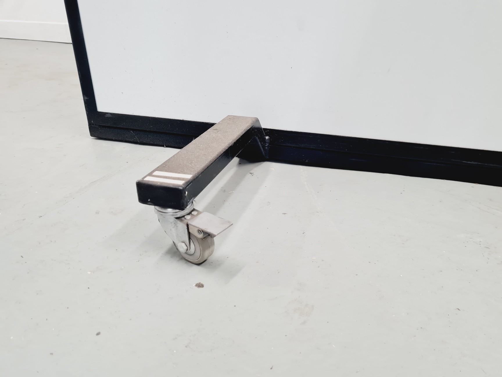 Image of Large Lasermet Heavy Duty Laser Blocking Screen