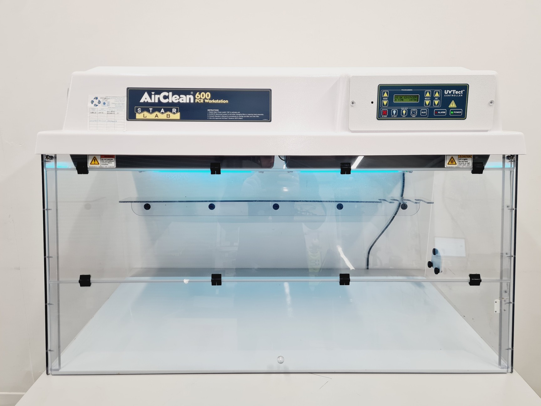 Image of AirClean 600 PCR Workstation