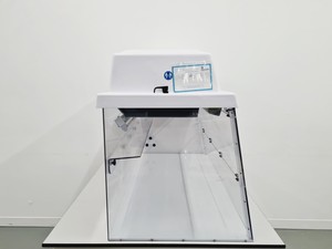 Thumbnail image of AirClean 600 PCR Workstation