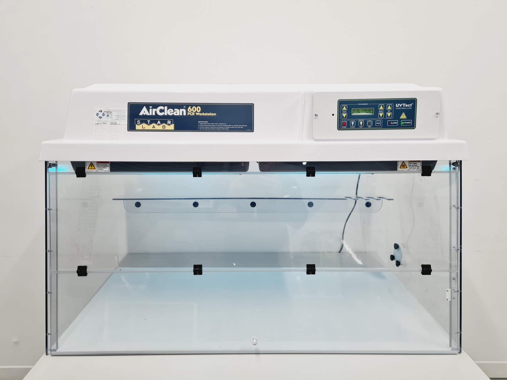 Image of AirClean 600 PCR Workstation