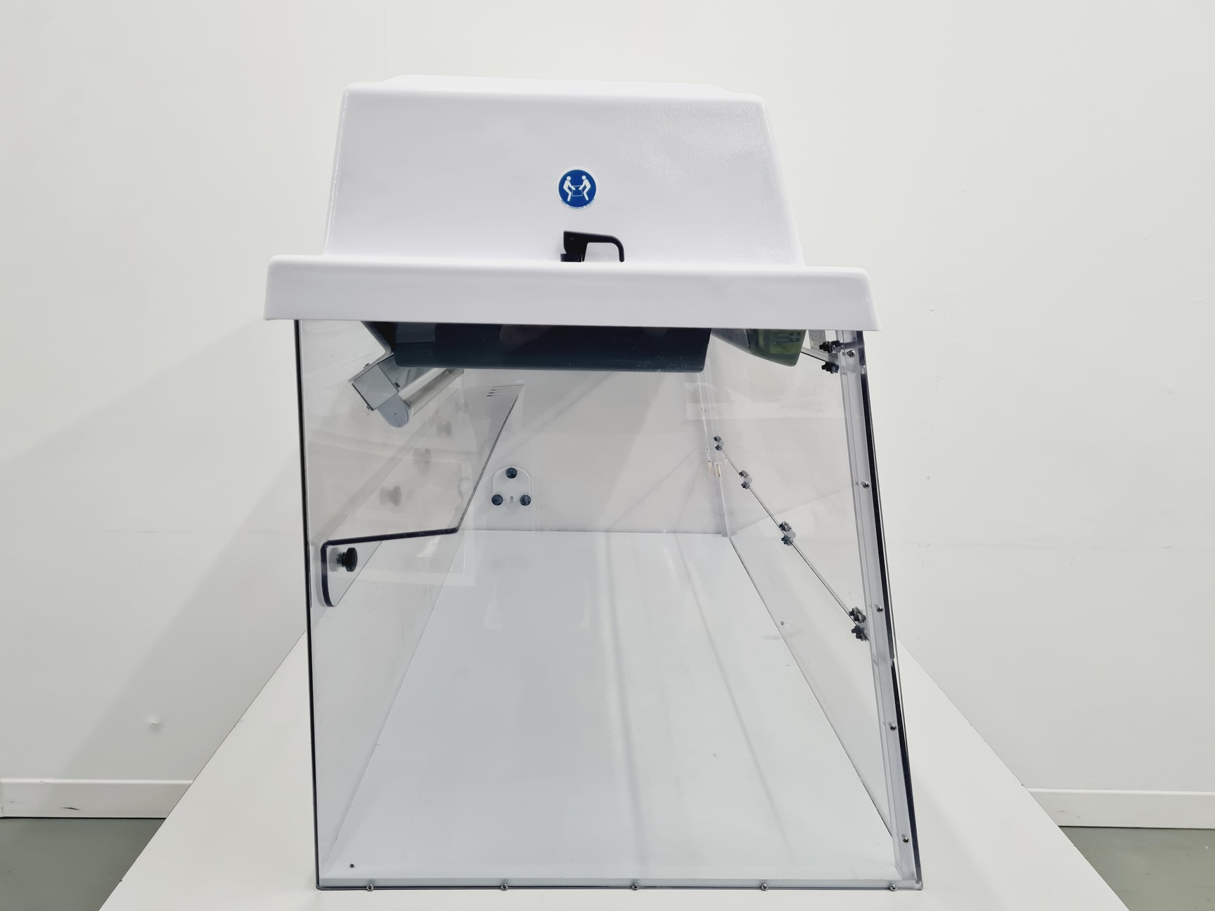 Image of AirClean 600 PCR Workstation