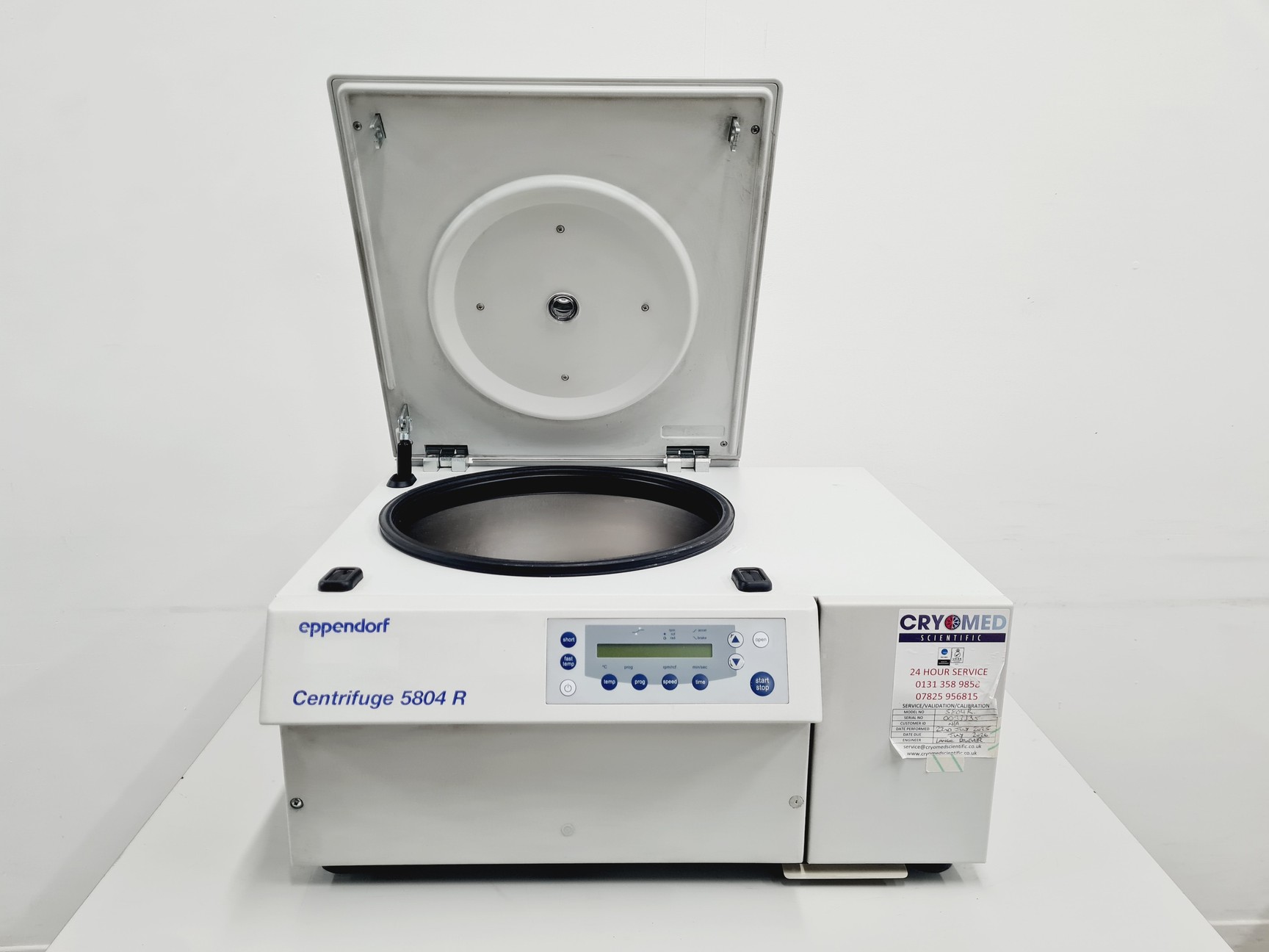 5804 Eppendorf 5804 R Centrifuge Lab