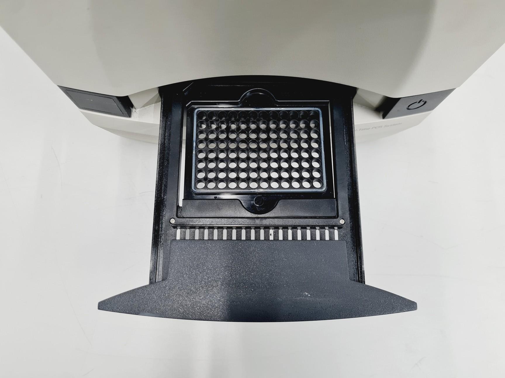 Image of Applied Biosystems 7500 Fast Real-Time PCR System Lab