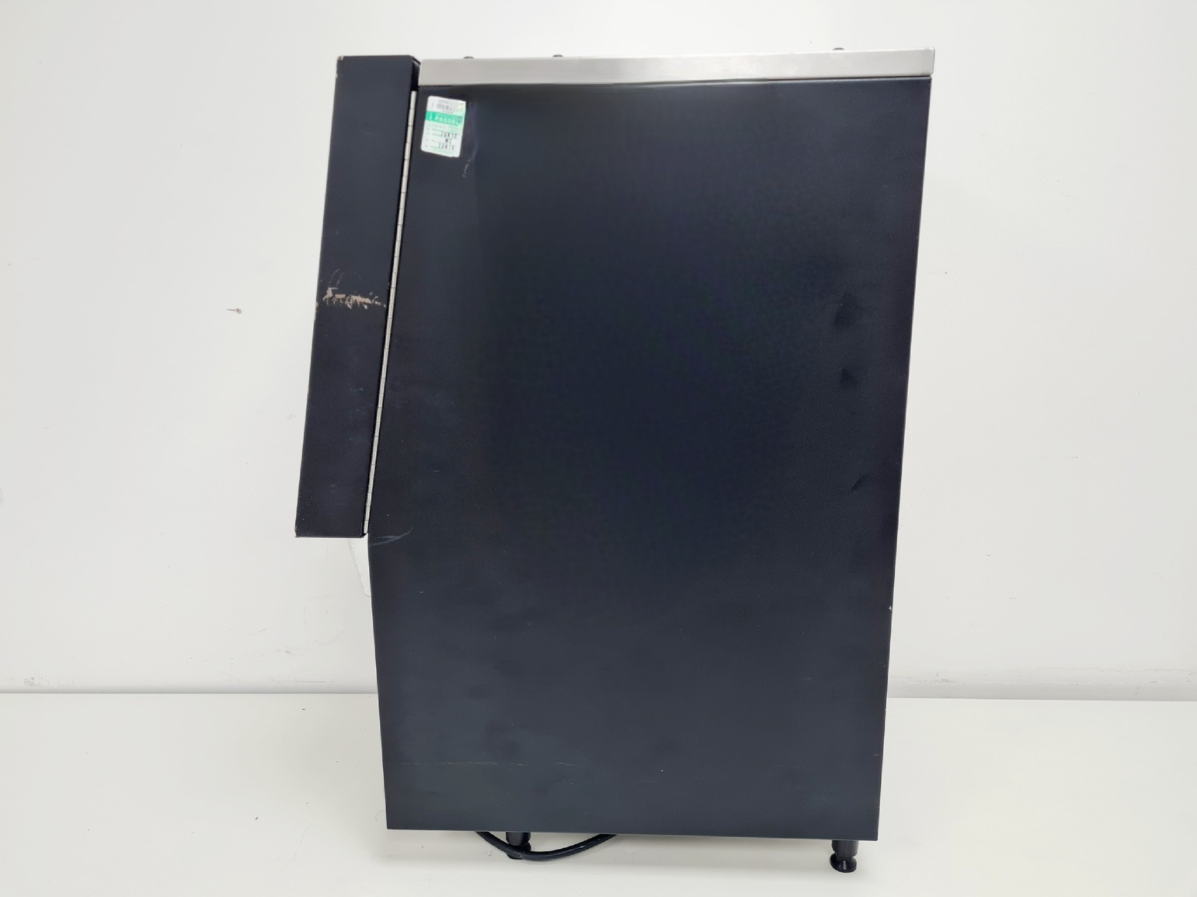 Image of Coffetek Gourmet Vitro 6 4 Cannister Touch Display Coffee Machine