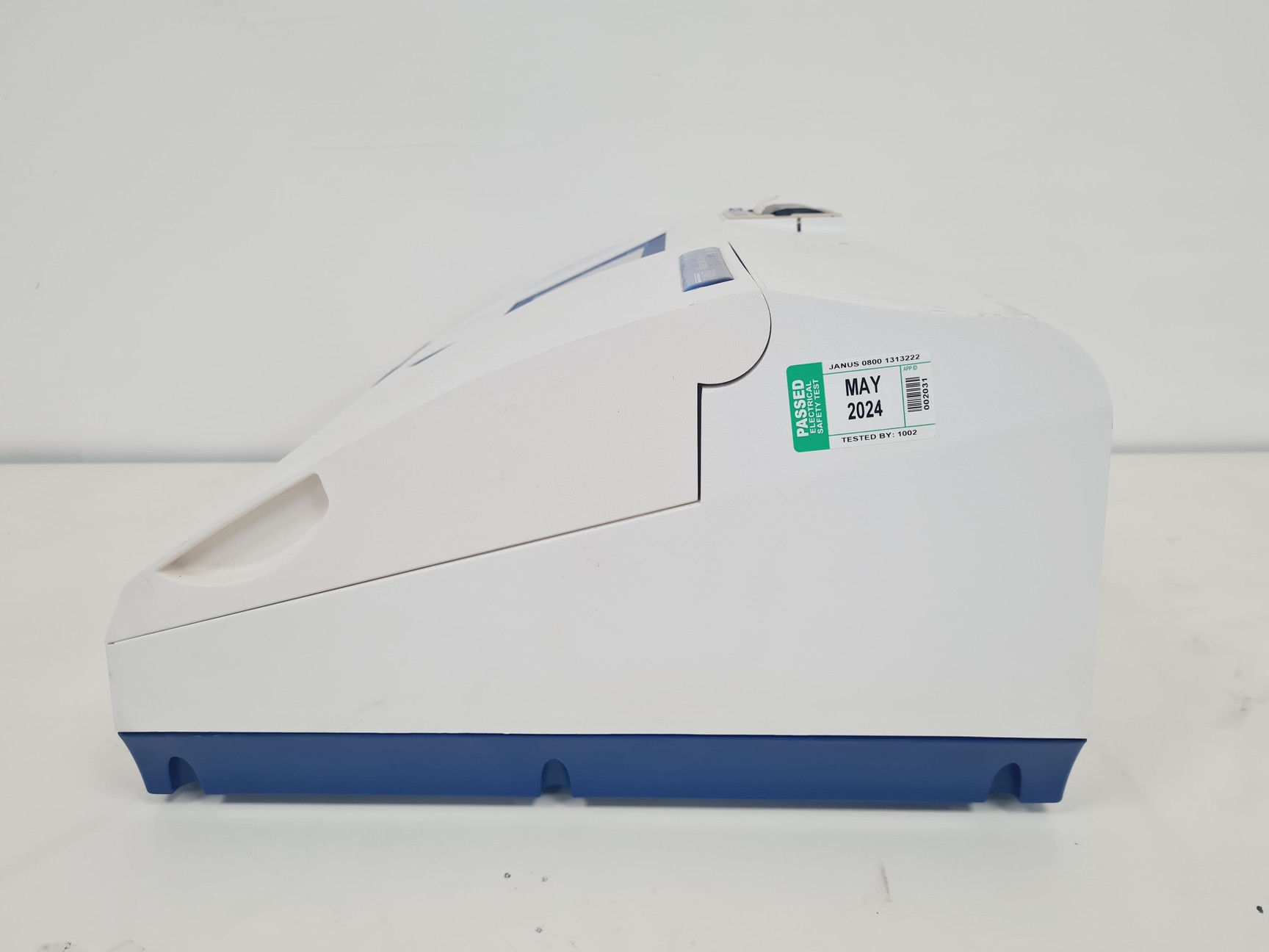 Image of Jenway 6705 UV/Vis Spectrophotometer Lab