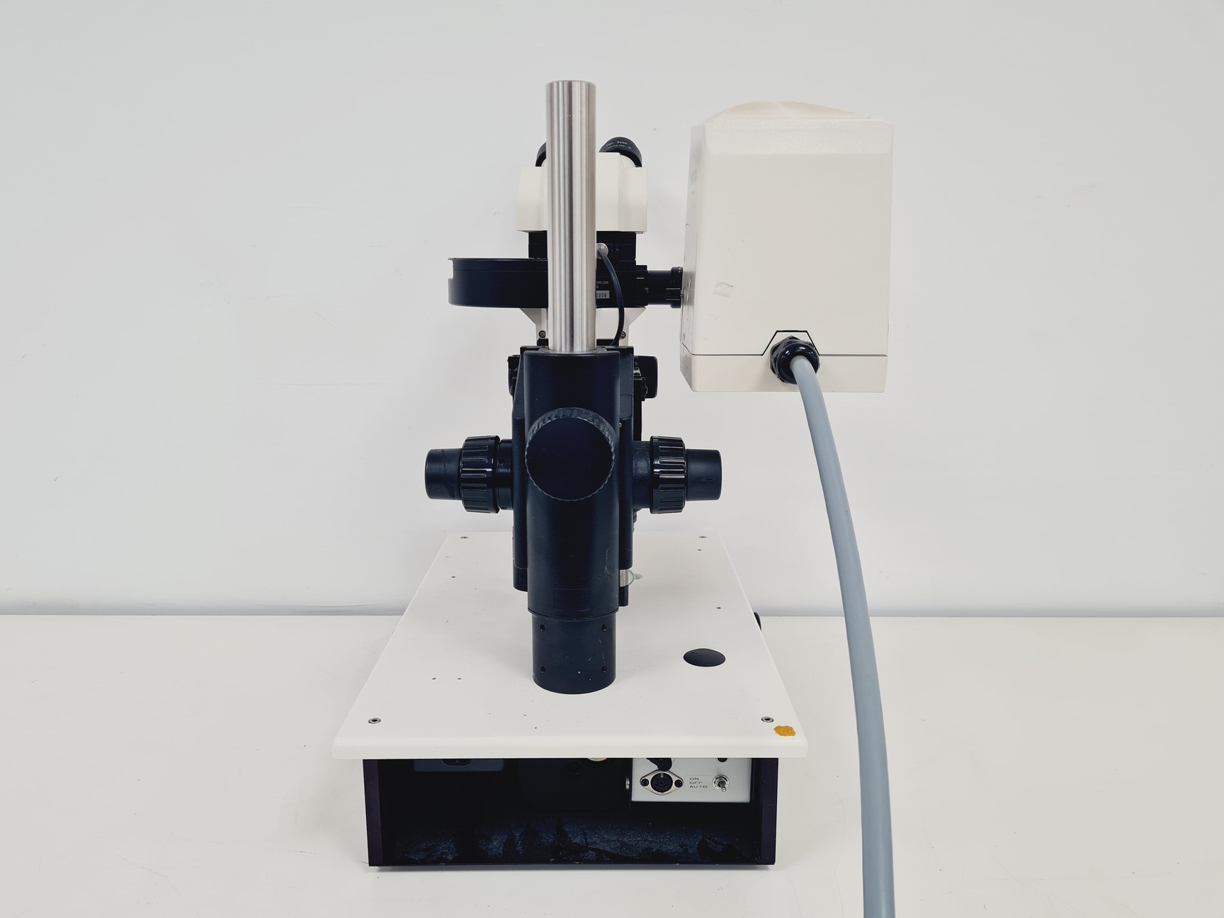 Image of Zeiss Stemi SV 11 Stereo Microscope Lab