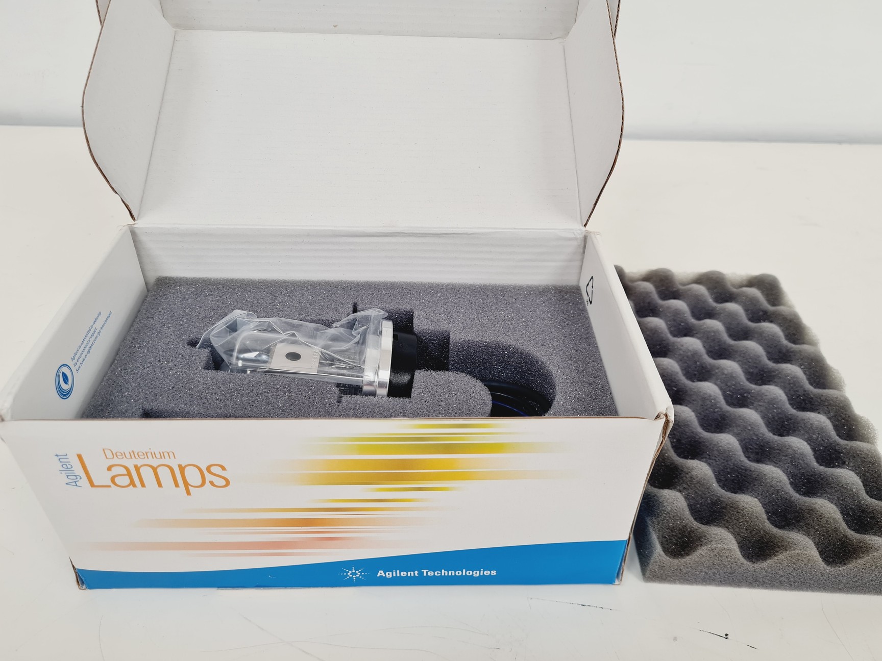 Image of Agilent Technologies 2140-0590 Deuterium Lamp Lab
