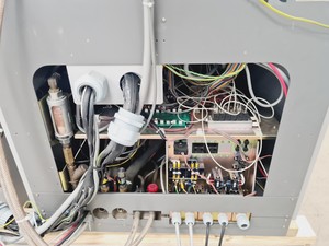 Thumbnail image of Hitachi S-4300 Scanning Electron Microscope (SEM) System - Spares/Repair Lab