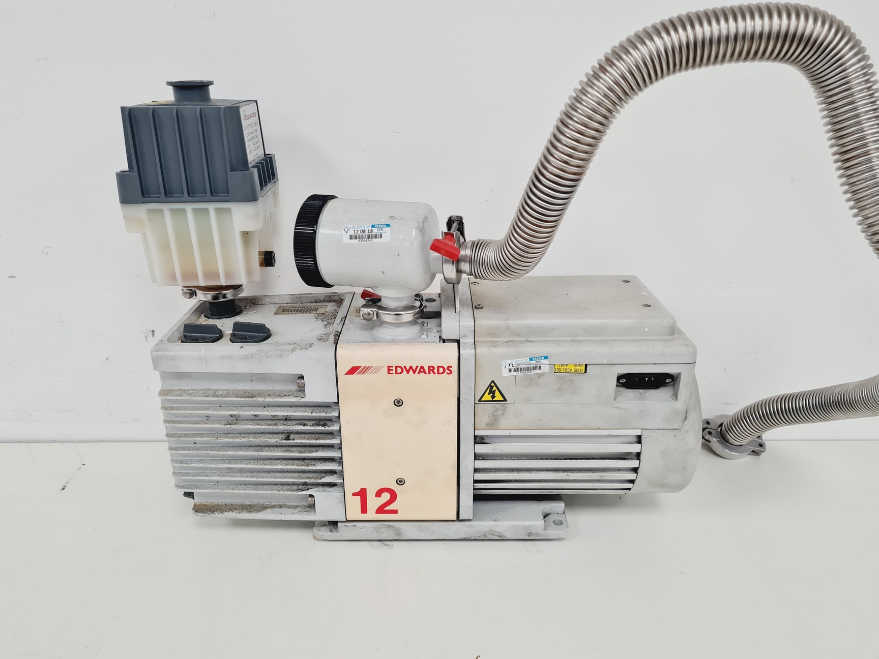 Image of Hitachi S-4300 Scanning Electron Microscope (SEM) System - Spares/Repair Lab