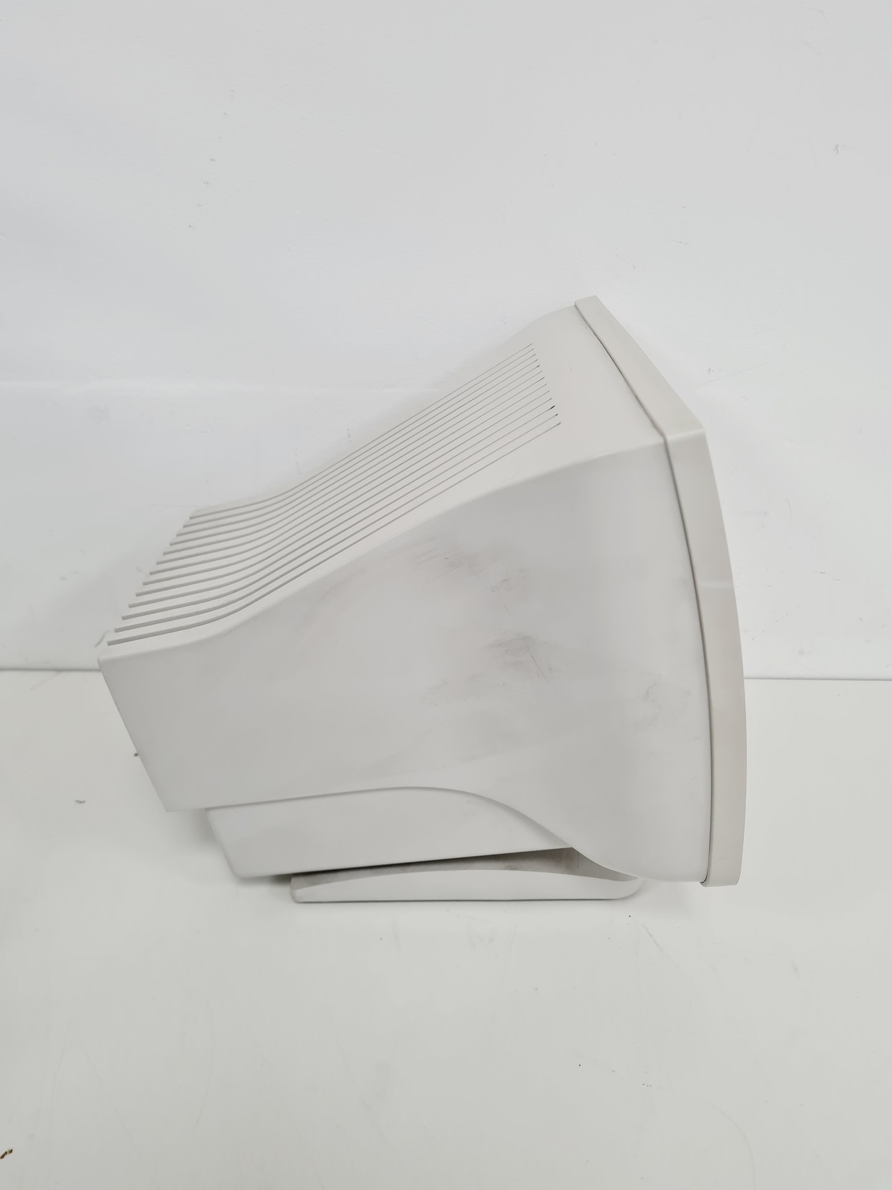 Image of Hitachi S-4300 Scanning Electron Microscope (SEM) System - Spares/Repair Lab