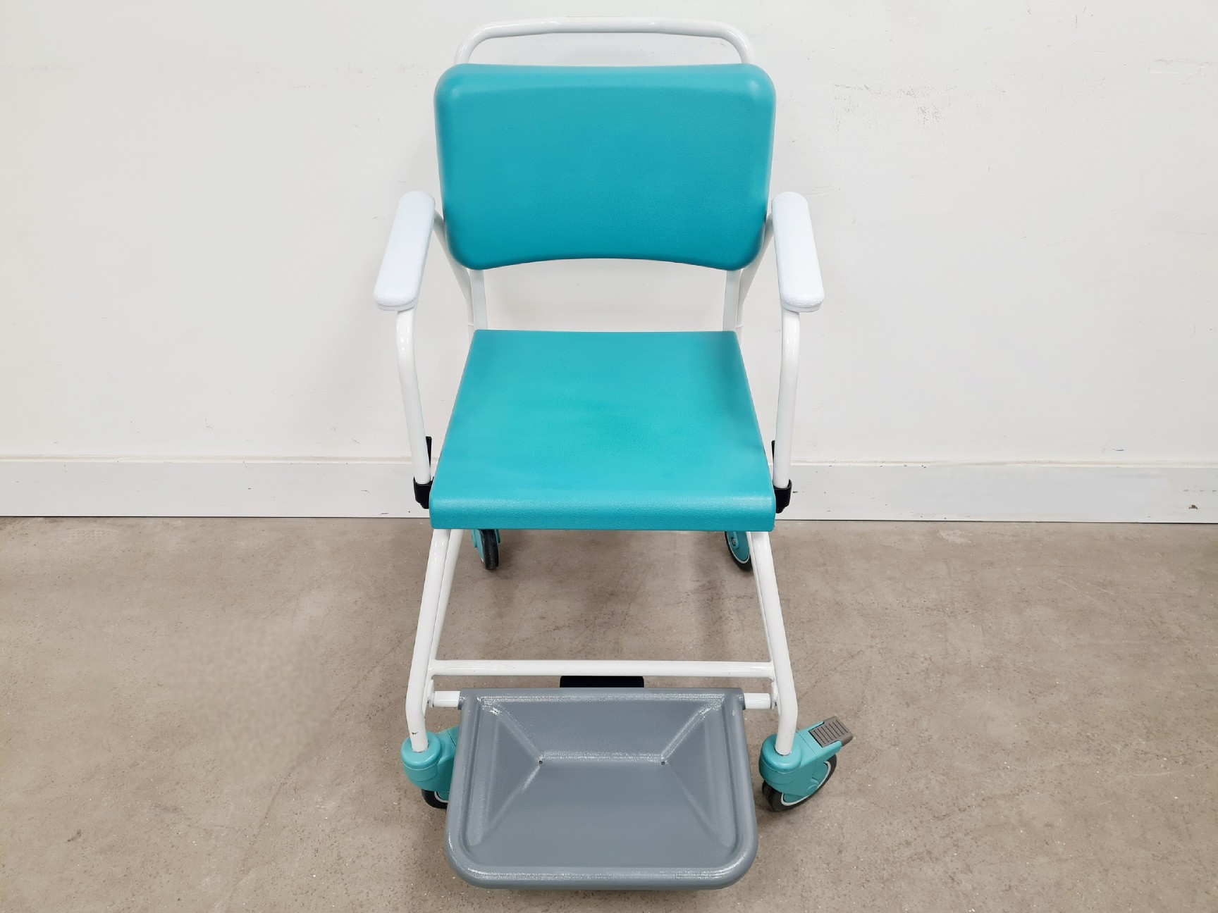 Image of Vernacare Vernachair All-In-One Commode