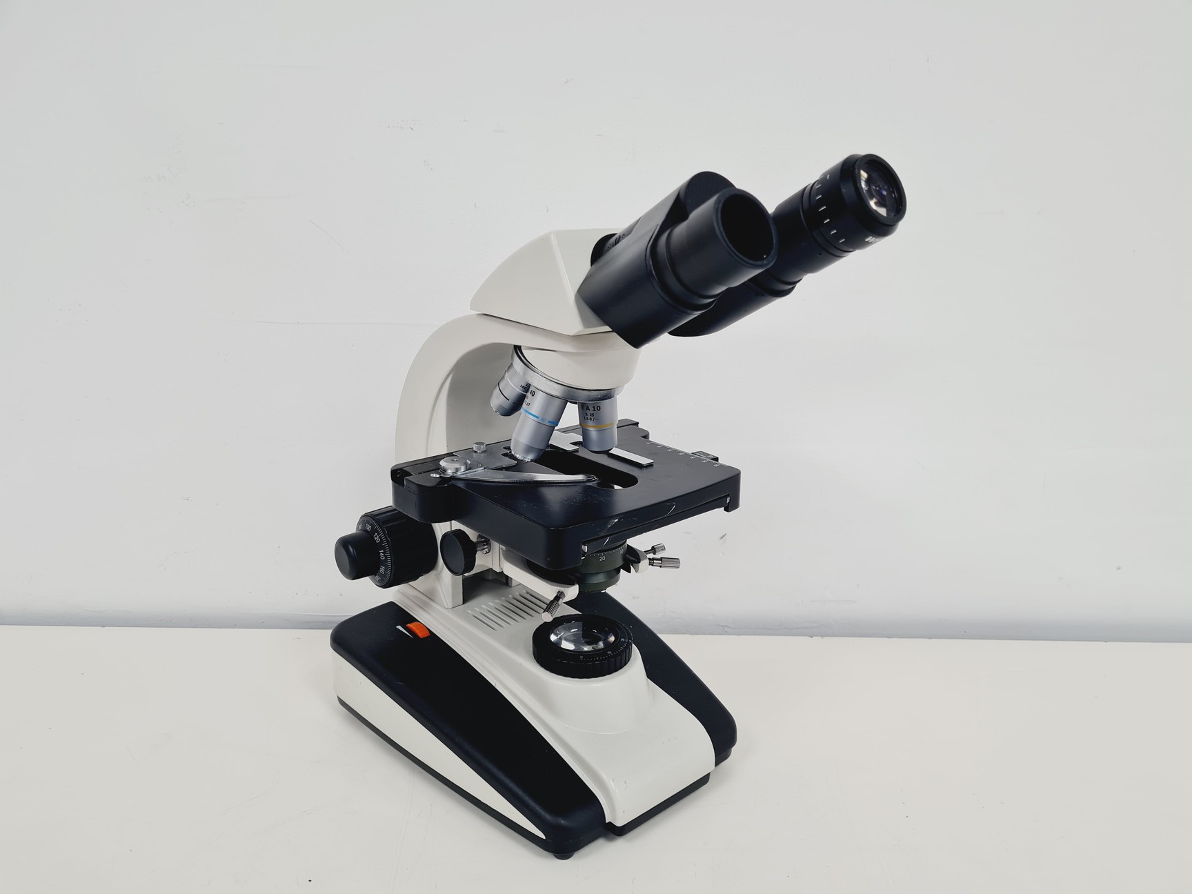 Image of Prior PL012 Binocular Microscope With 4 x Objectives