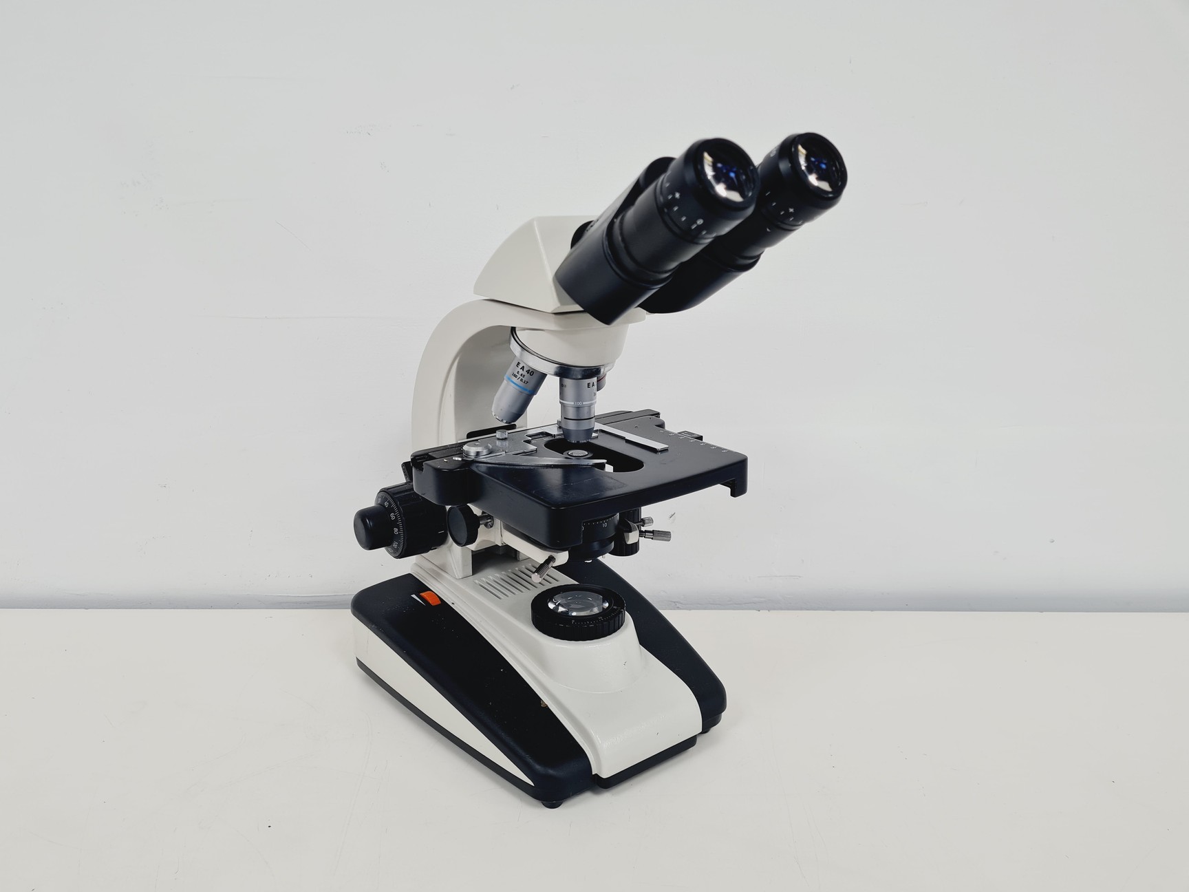 Image of Prior PL012 Binocular Microscope With 4 x Objectives