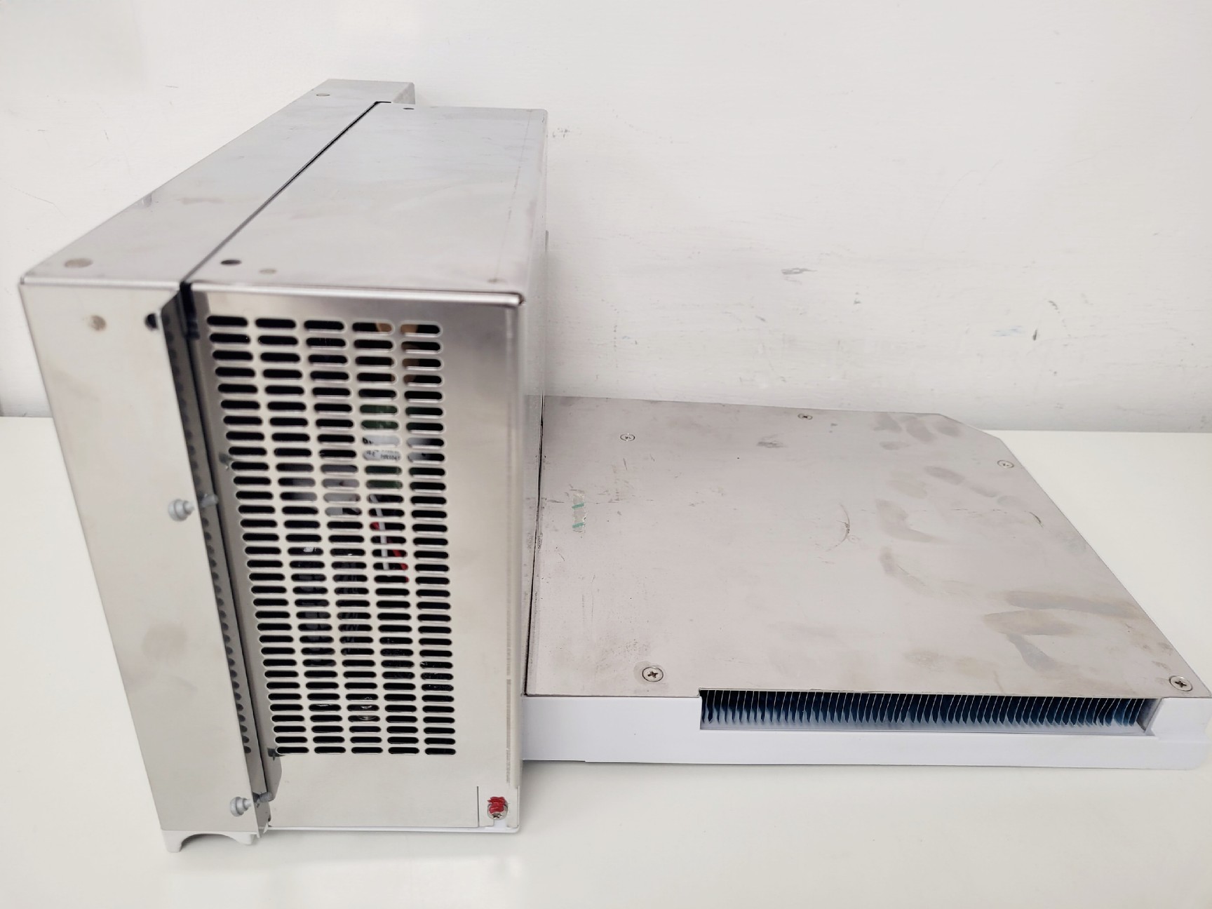 Image of Agilent Technologies G7167-60005 Sample Thermostat Lab