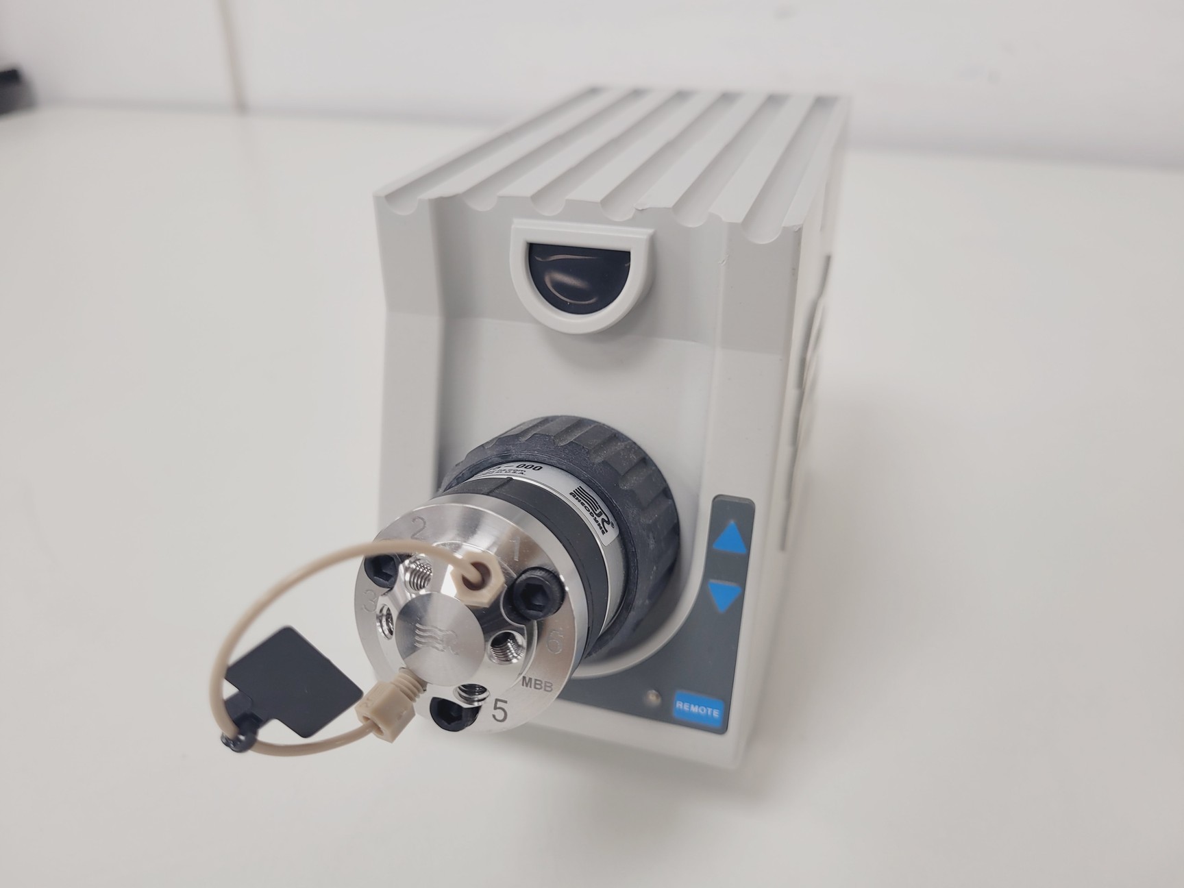 Image of 2 x Rheodyne MX Series II MXT715-000 Switching Valves Lab