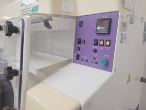 Thumbnail image of Ruskinn Invivo2 400 Hypoxia Workstation Lab