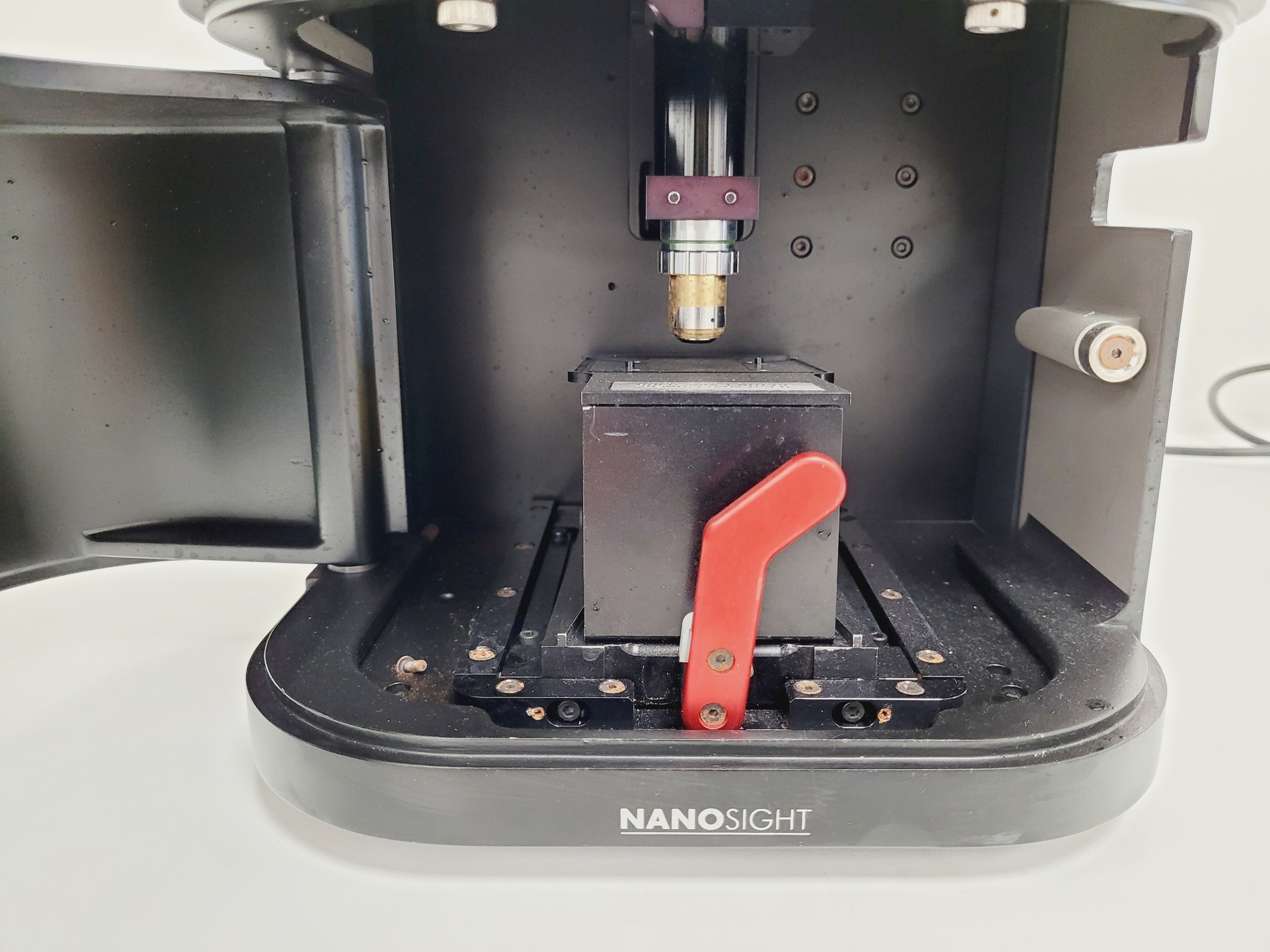 Image of NanoSight NS300 Nanoparticle Tracking Analyser Lab