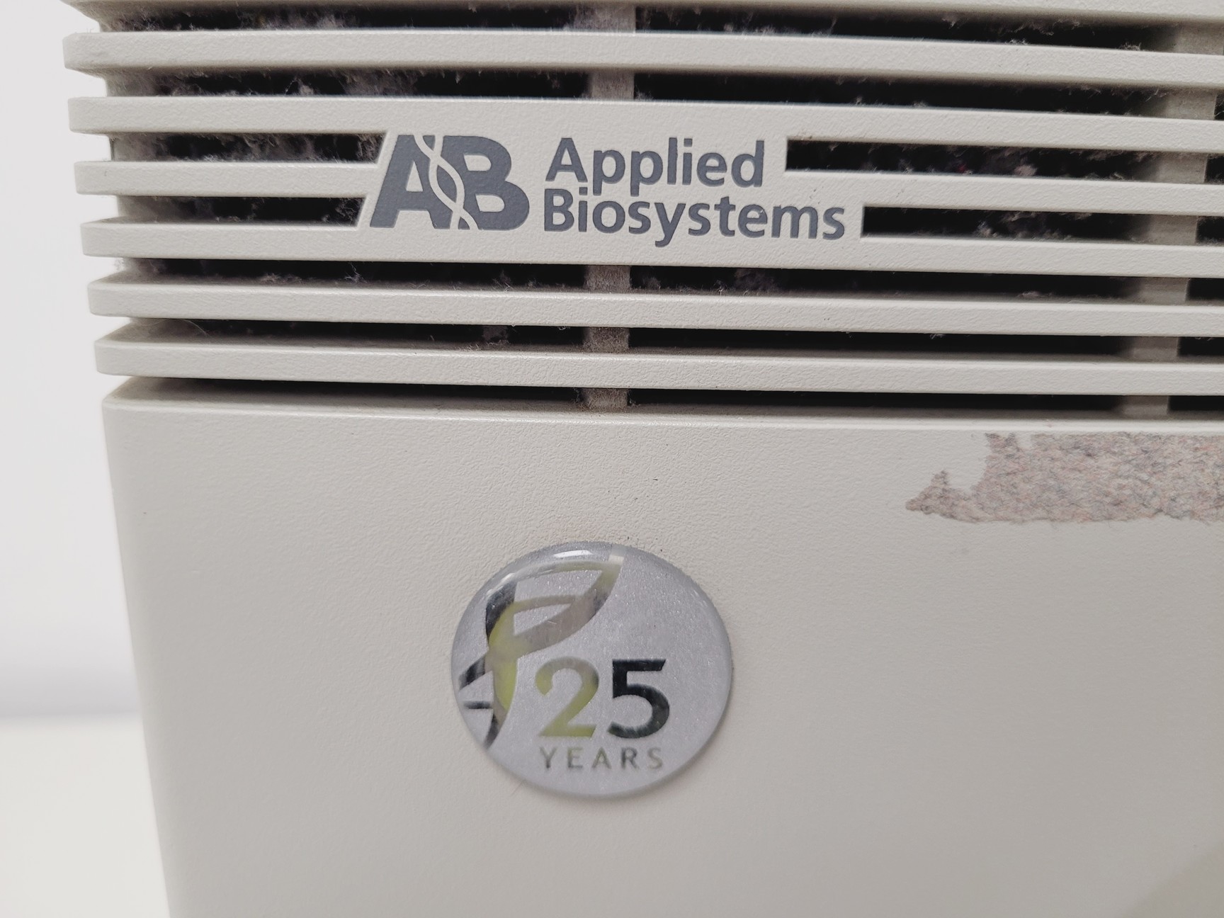 Image of Applied Biosystems 7500 Fast Real-Time PCR System Lab