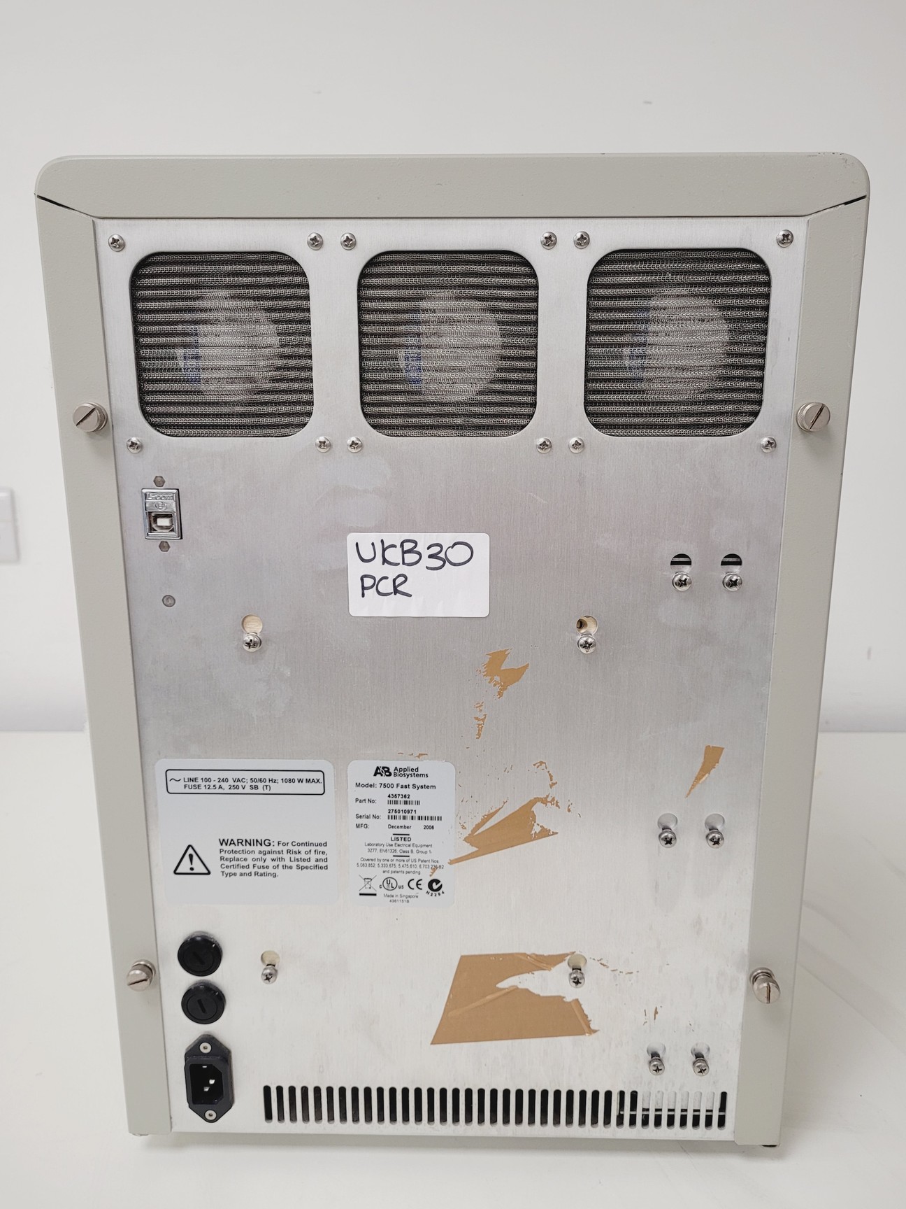 Image of Applied Biosystems 7500 Fast Real-Time PCR System Lab