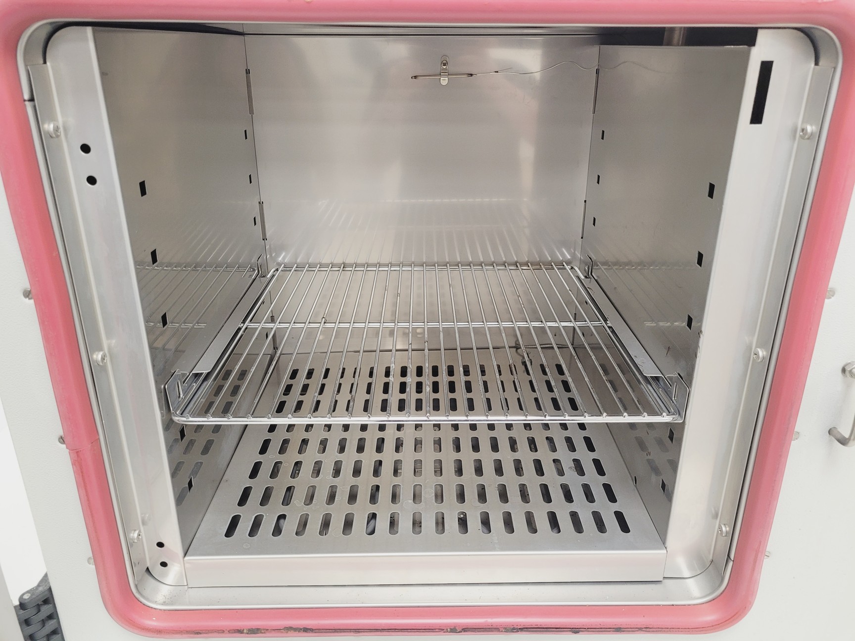 Image of LTE Scientific OP60 U Lab Oven Lab