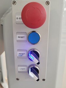 Thumbnail image of Vixen Aqua Blast 915 Wet Blasting Cabinet with Air Compressor and Salt Trolley