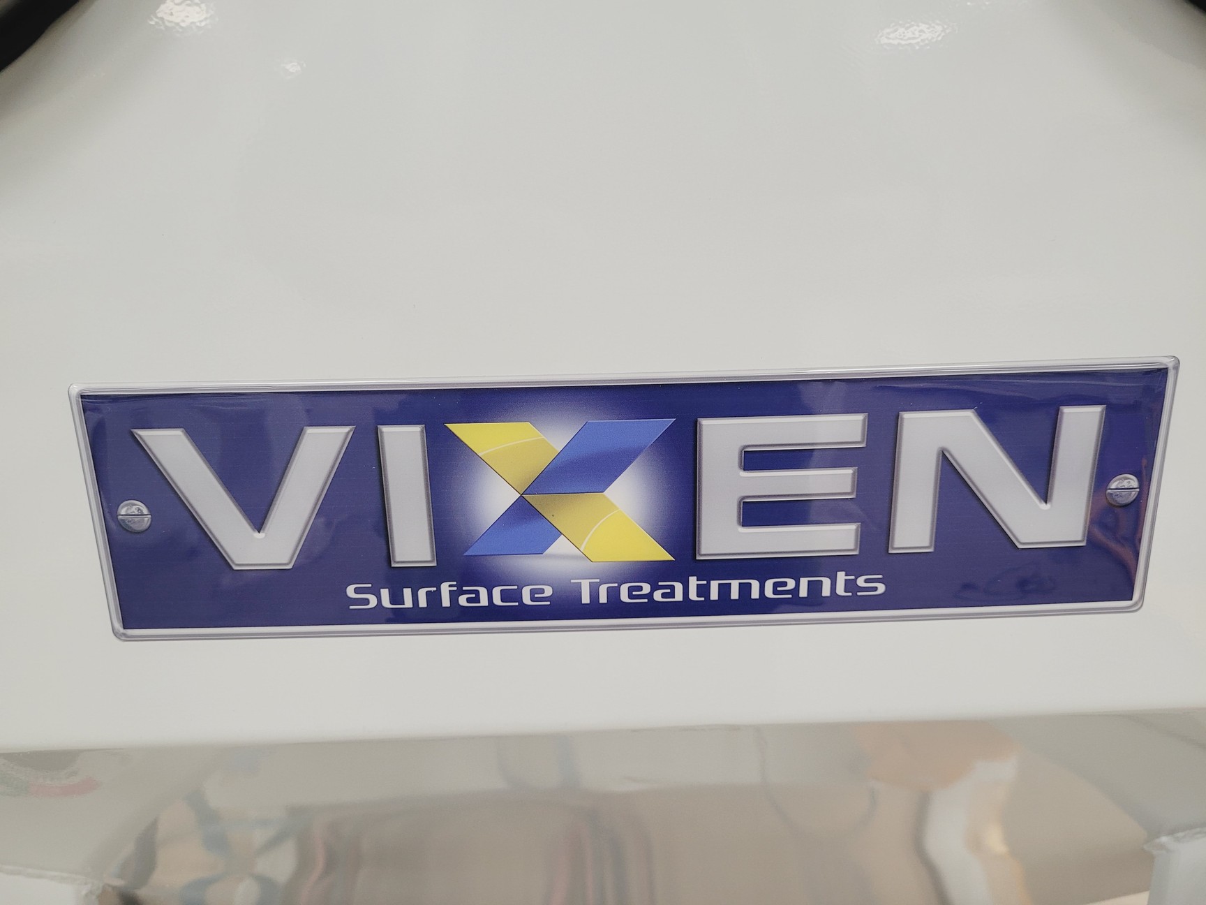 Image of Vixen Aqua Blast 915 Wet Blasting Cabinet with Air Compressor and Salt Trolley