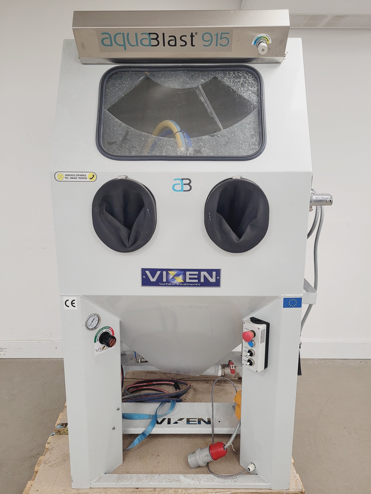Image of Vixen Aqua Blast 915 Wet Blasting Cabinet with Air Compressor and Salt Trolley