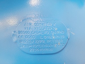 Thumbnail image of Vixen Aqua Blast 915 Wet Blasting Cabinet with Air Compressor and Salt Trolley