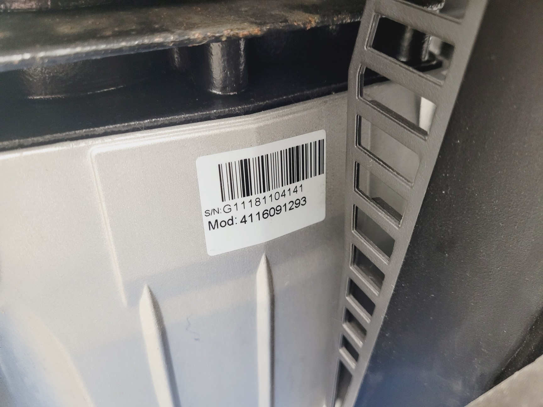 Image of Vixen Aqua Blast 915 Wet Blasting Cabinet with Air Compressor and Salt Trolley