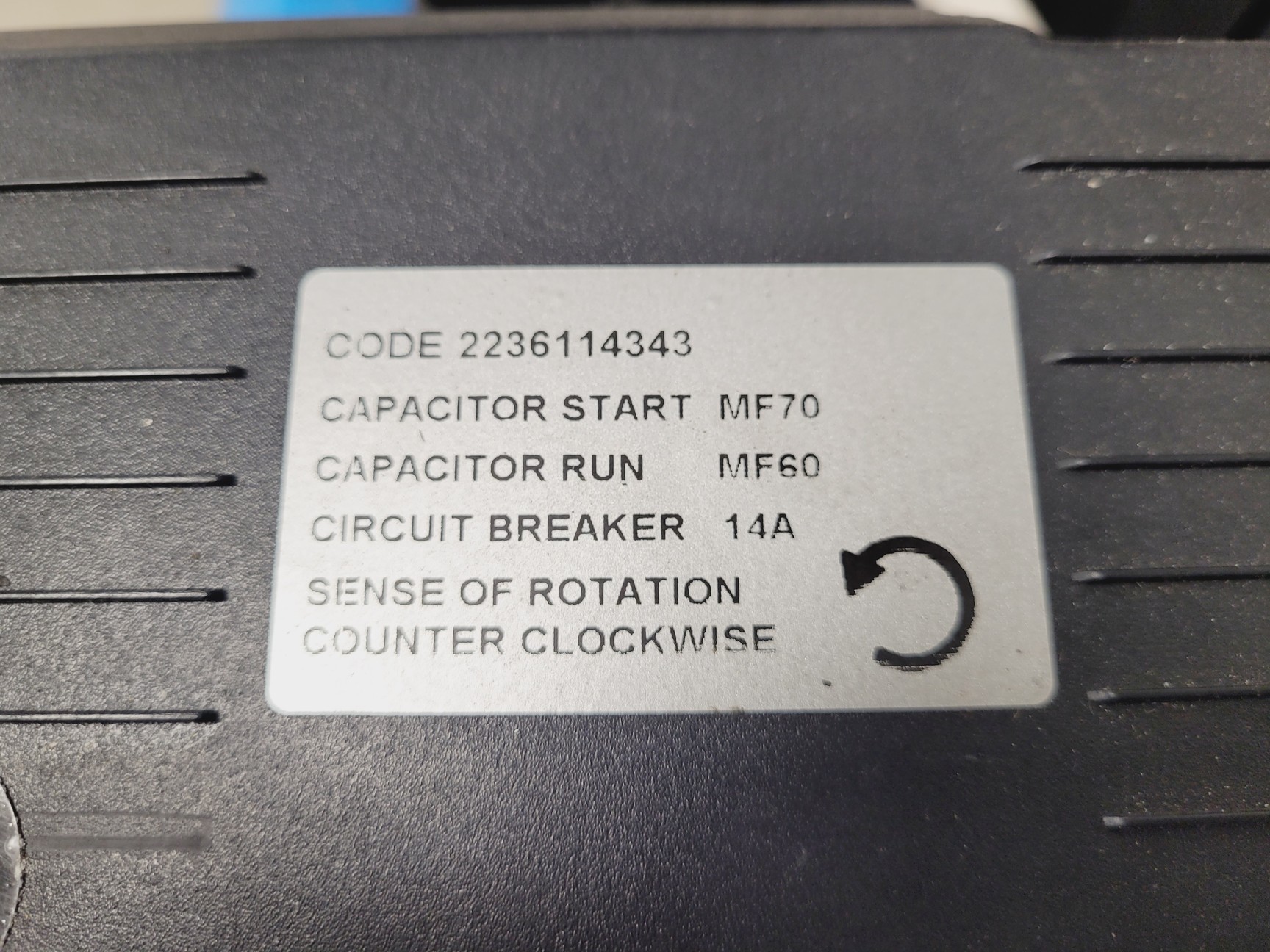 Image of Vixen Aqua Blast 915 Wet Blasting Cabinet with Air Compressor and Salt Trolley