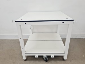 Thumbnail image of Trespa Table 80 x 80 x 85 cm Lab