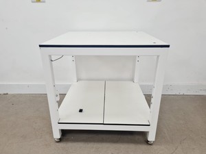 Thumbnail image of Trespa Table 80 x 80 x 85 cm Lab