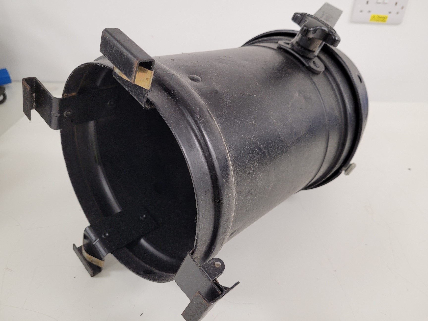 Image of Mixed Lighting Equipment - Colour Wash 250AT, PAR-56XY, MAC 250TM