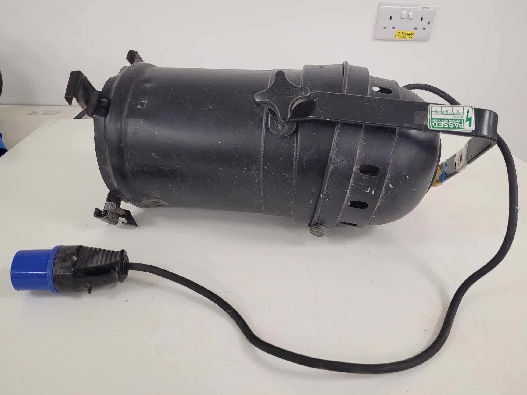 Image of Mixed Lighting Equipment -  Club Scan 250CT Robe, MAC 250TM Light etc