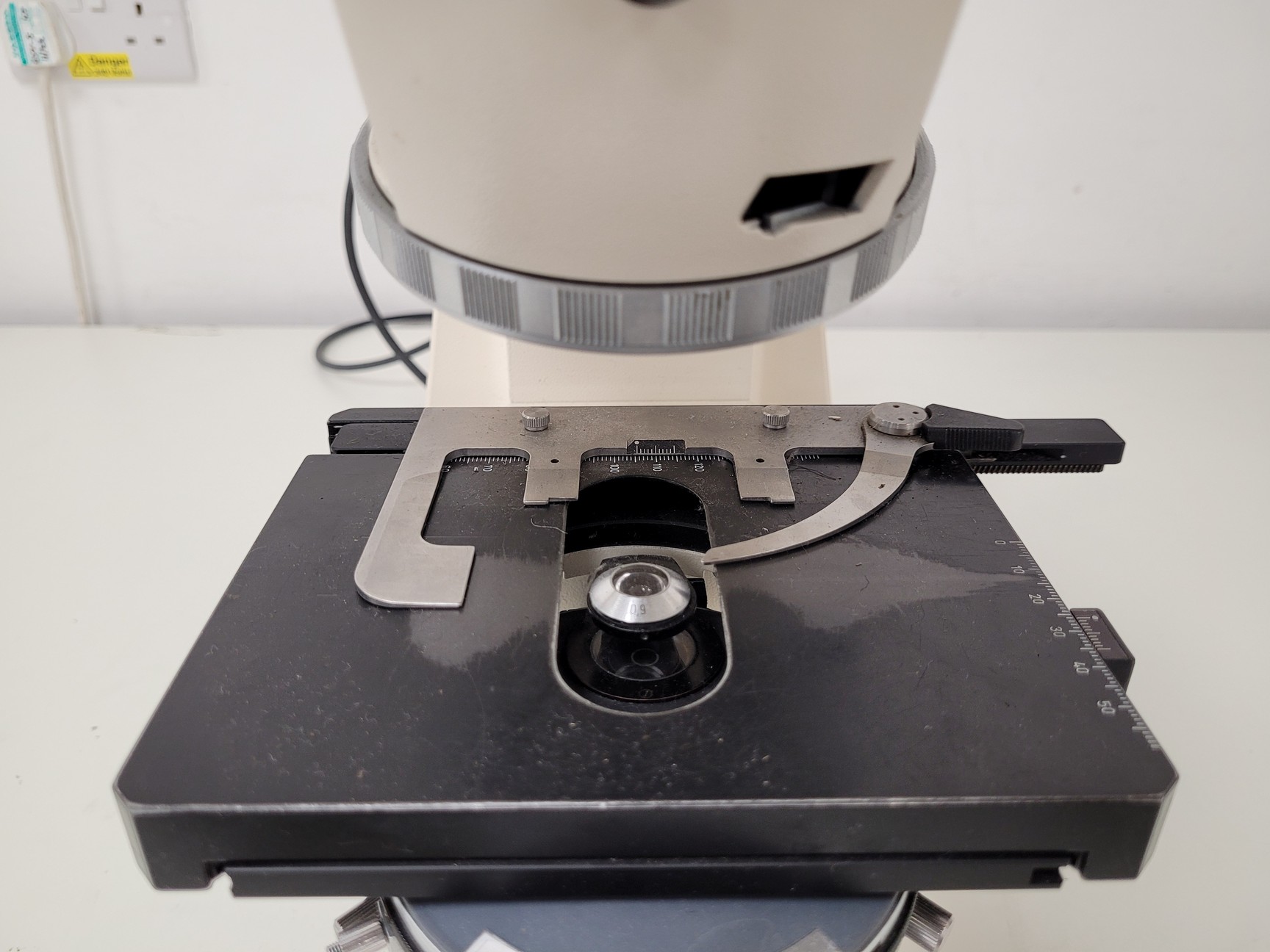 Image of Zeiss Axioskop Microscope w/ J04Z0H Power Supply Lab