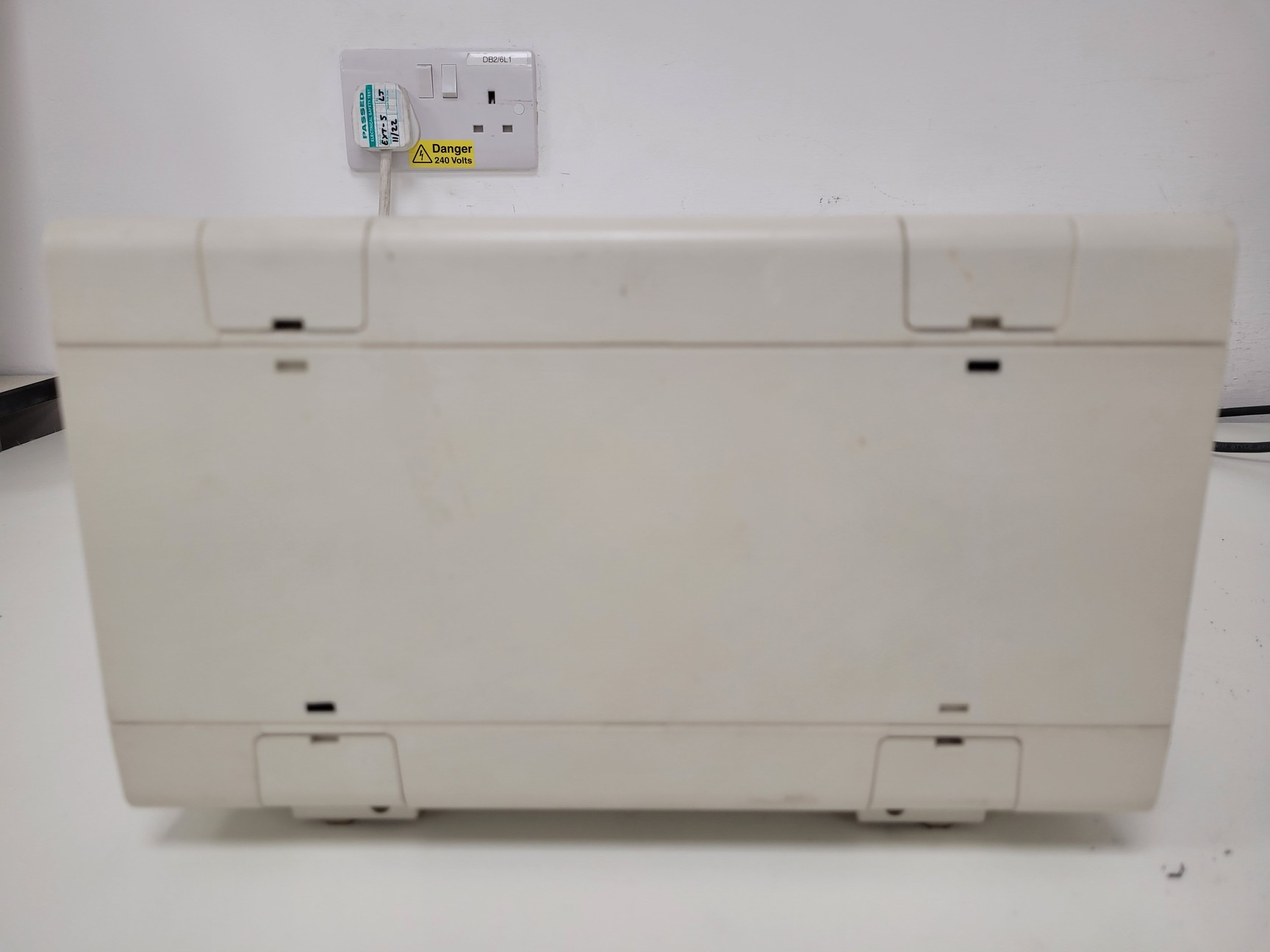 Image of Zeiss Axioskop Microscope w/ J04Z0H Power Supply Lab