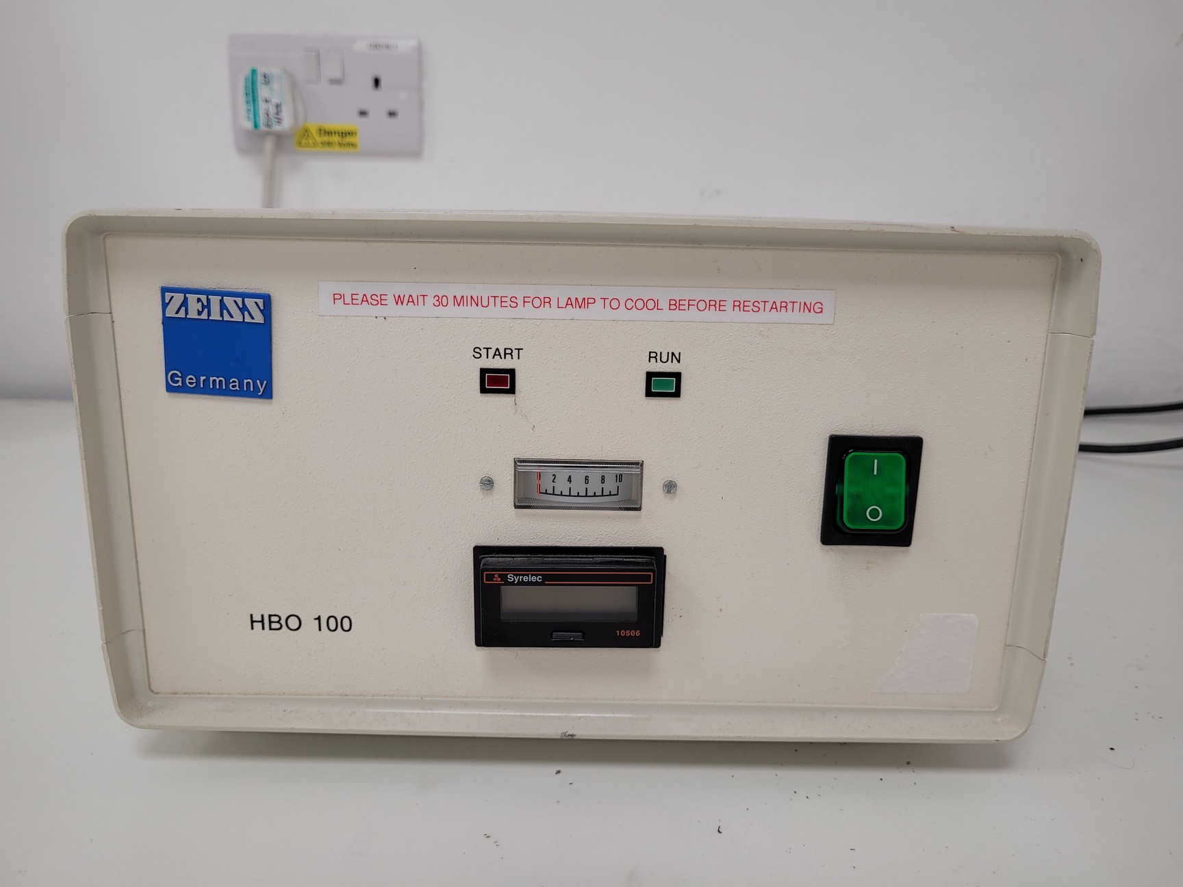 Image of Zeiss Axioskop Microscope w/ J04Z0H Power Supply Lab