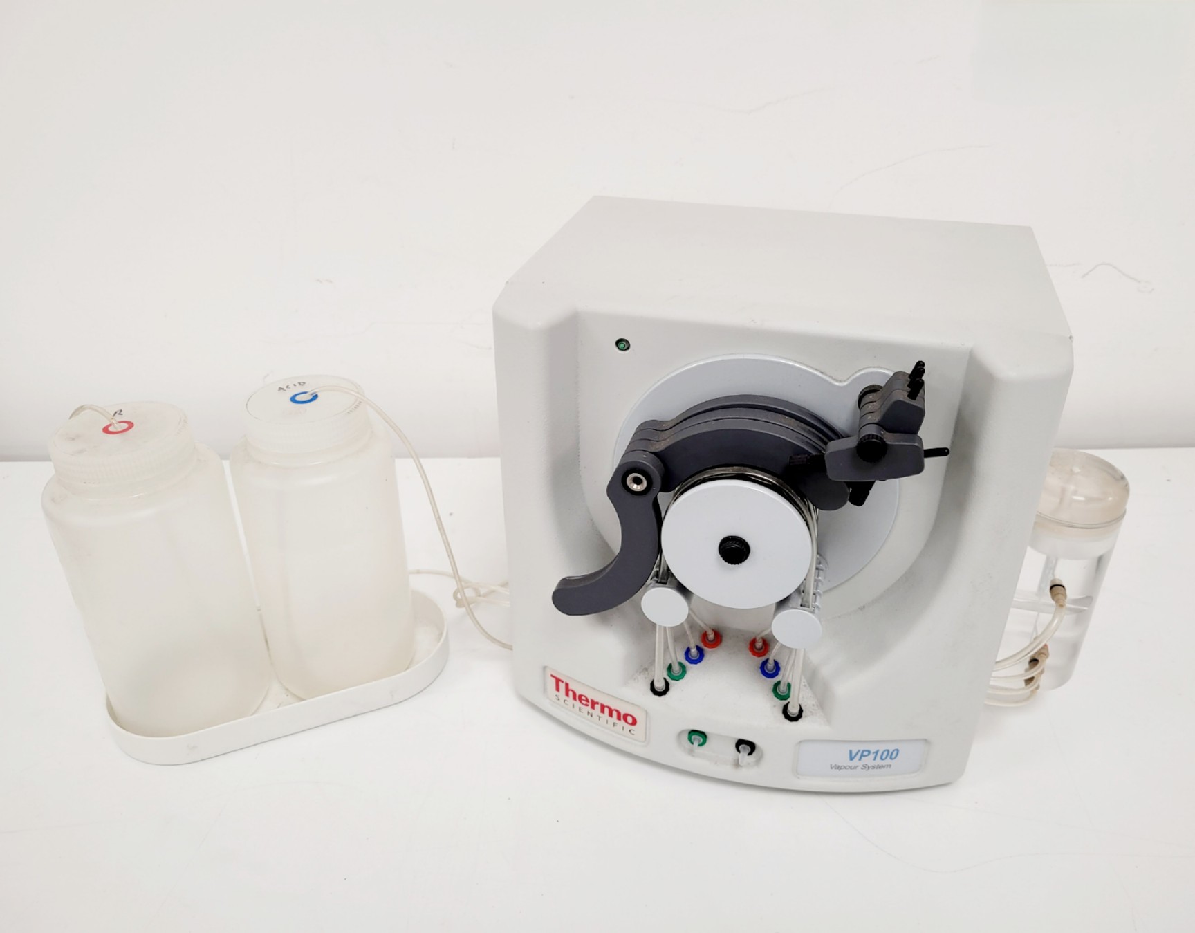 Image of Thermo Scientific VP100 Vapour System Lab