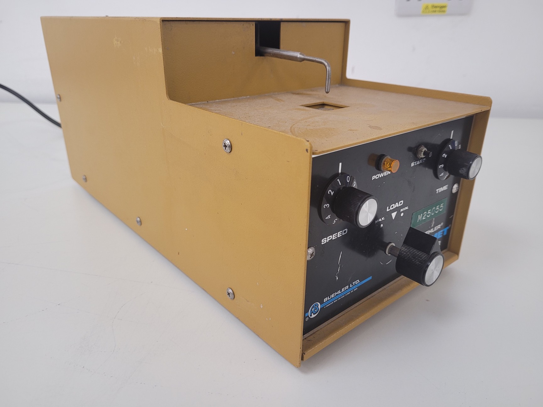 Image of Buehler LTD Minimet Polisher 69-1000-250 Lab