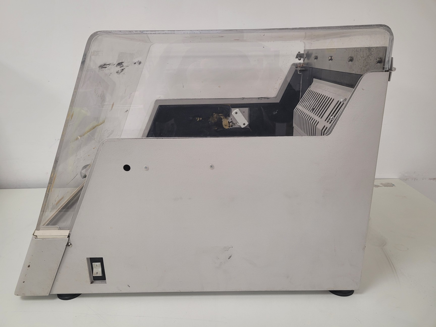 Image of New Brunswick Scientific Innova 4000 Benchtop Incubator Shaker Lab