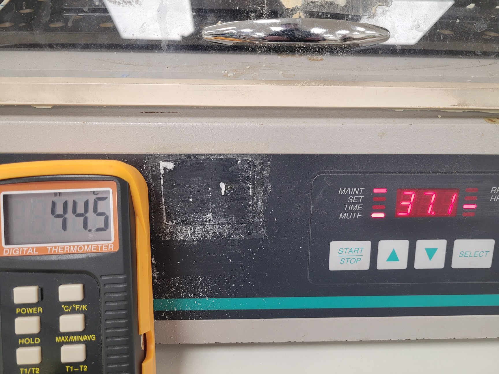 Image of New Brunswick Scientific Innova 4000 Benchtop Incubator Shaker Lab