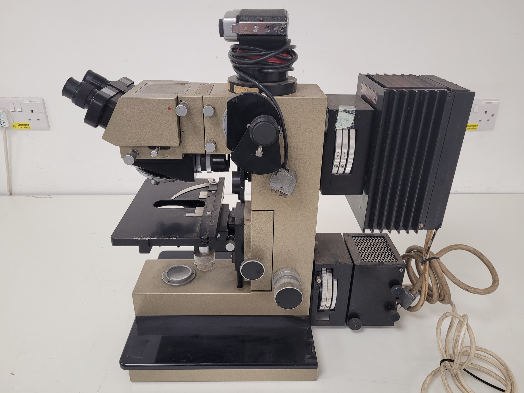 Vickers M41 Photoplan Fluorescence Microscope w/ Microplan 40/0.7 ...