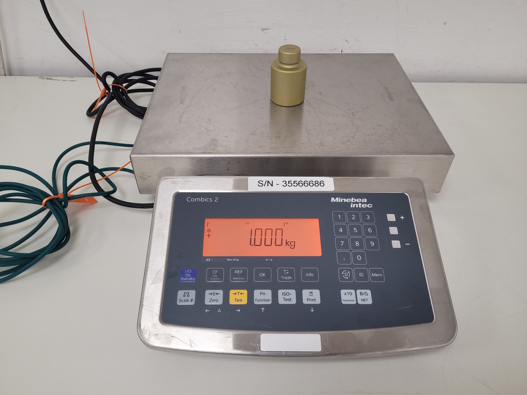 Image of Minebea Intec Combics 2 Model-CAW2S1-30ED-I Weighing Scale Lab