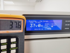 Thumbnail image of PHCBI MIR-254-PE Cooled Incubator Lab