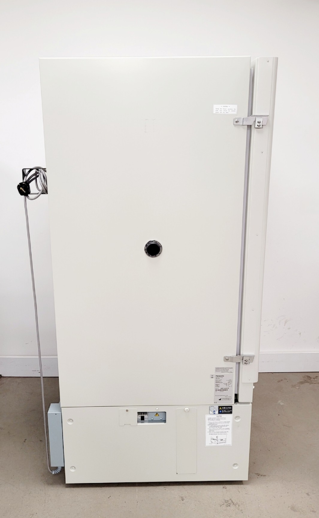 Image of Panasonic Model MDF-U443-PE Biomedical Freezer Lab