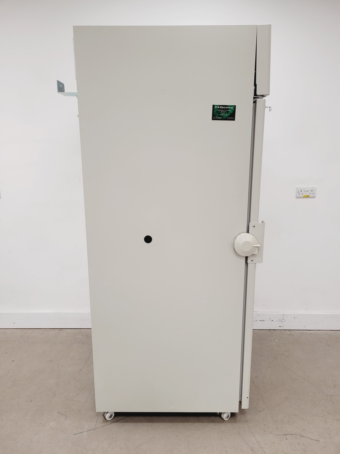 Image of Sanyo MDF-U730M Biomedical Freezer Lab