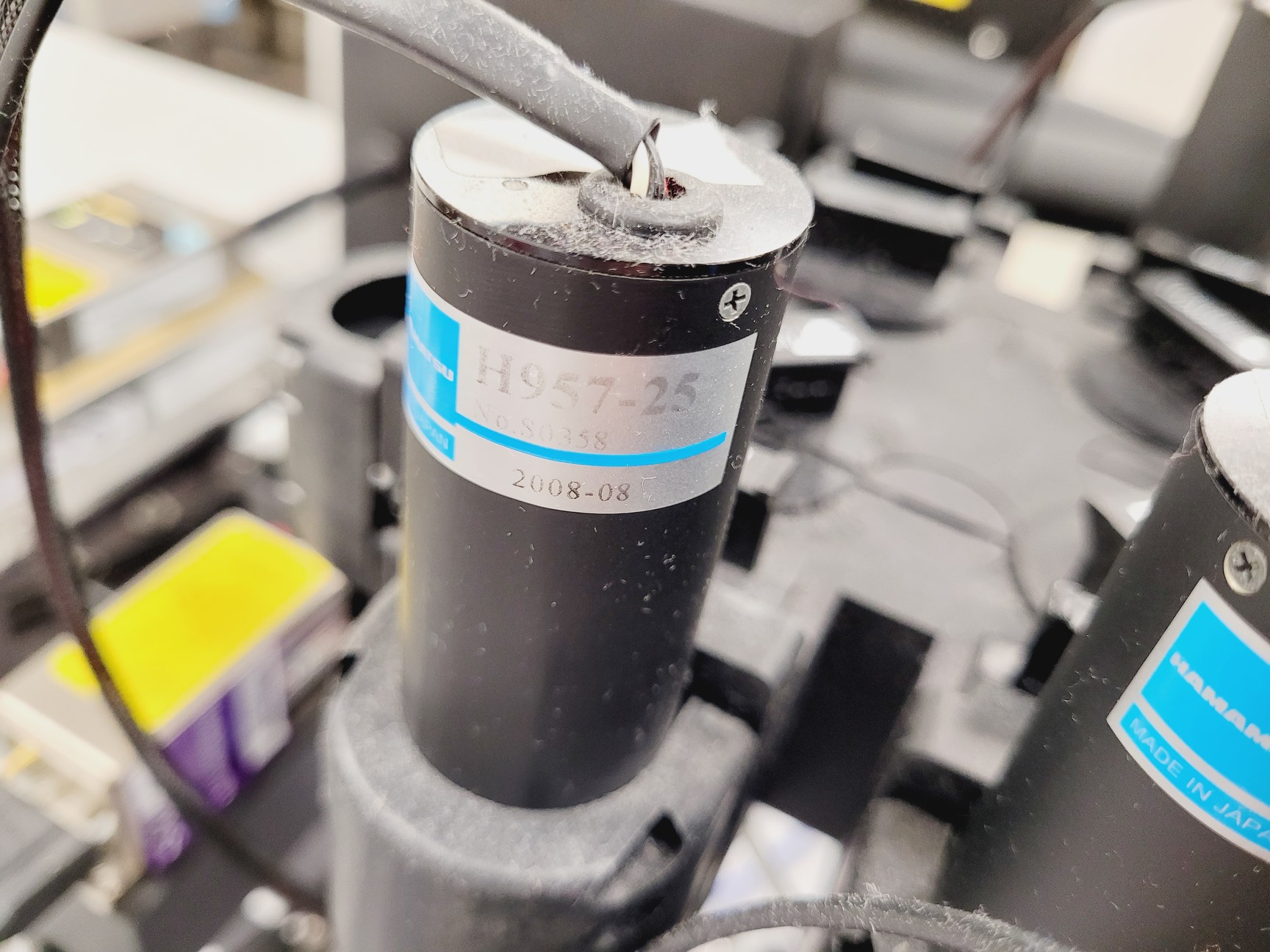 Image of Beckman Coulter MoFlo XDP Cell Sorter Laser Cytomation System + Optics Table Lab