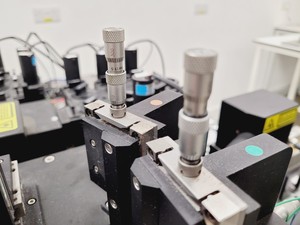 Thumbnail image of Beckman Coulter MoFlo XDP Cell Sorter Laser Cytomation System + Optics Table Lab