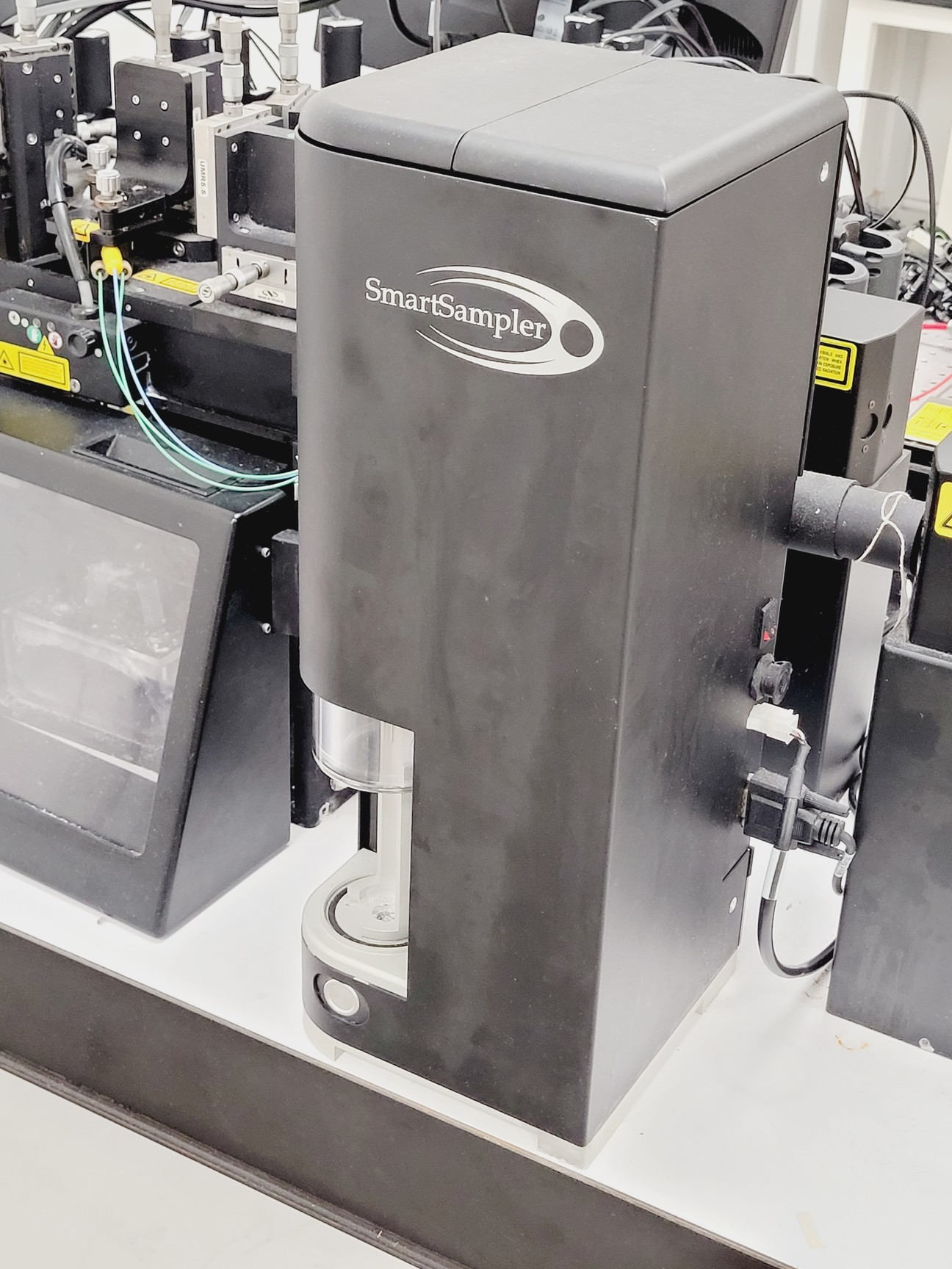 Image of Beckman Coulter MoFlo XDP Cell Sorter Laser Cytomation System + Optics Table Lab